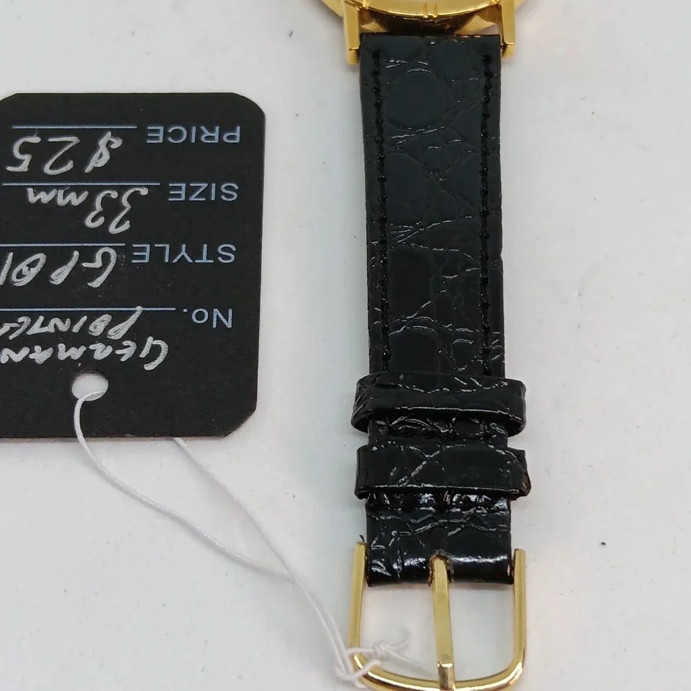 German Pointer 33mm Women's Gold Tone Black Leather Band Dog Watch